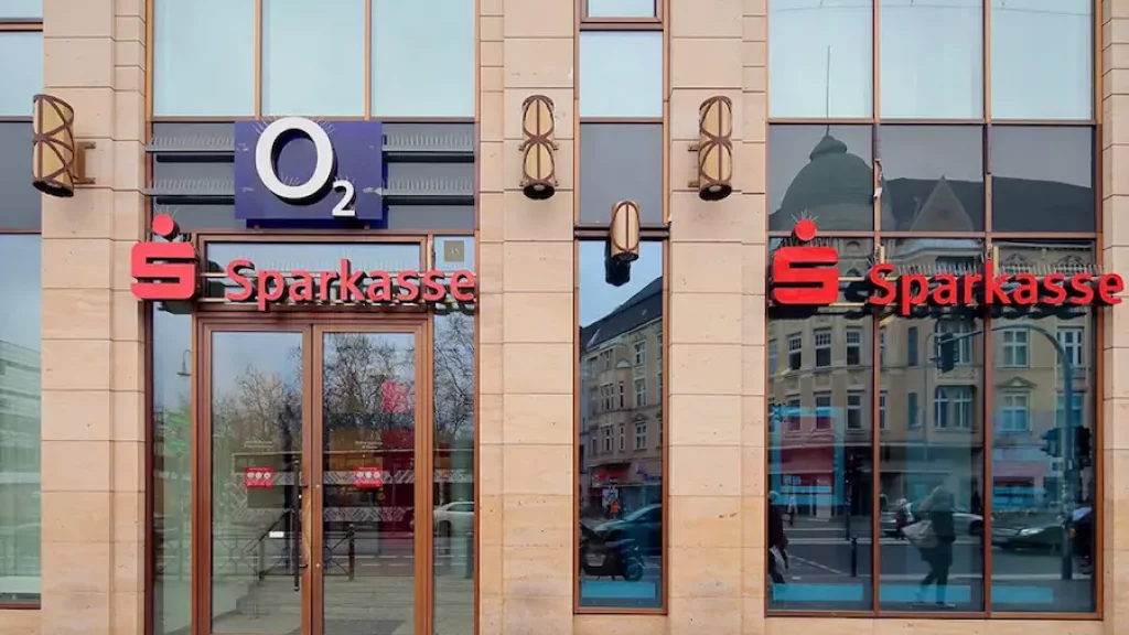 Shopfront Berliner Sparkasse Shopfront Berliner Sparkasse