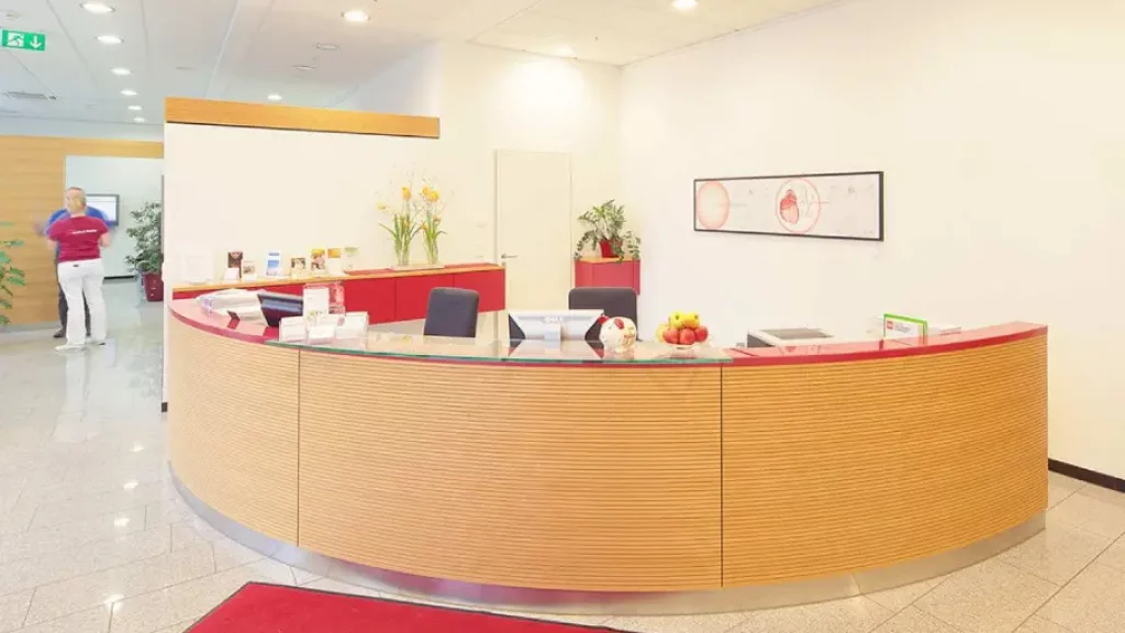 Shopfront Herzinstitut Berlin